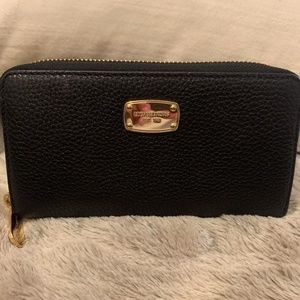 MICHAEL KORS sm/med. pebble leather wallet
